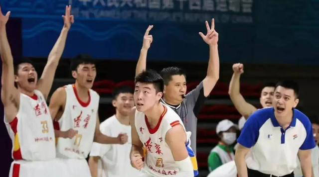 本土球员崭露头角，带领球队取胜