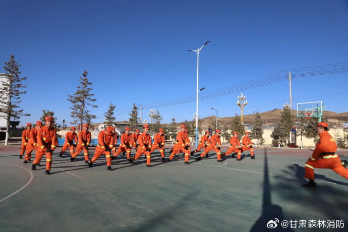 挑战心理障碍，进攻如虎下山！
