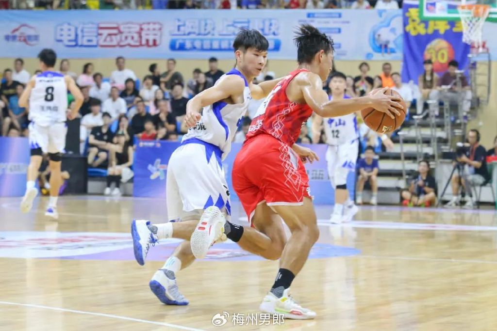 争夺篮球职业联赛冠军赛前瞩目
