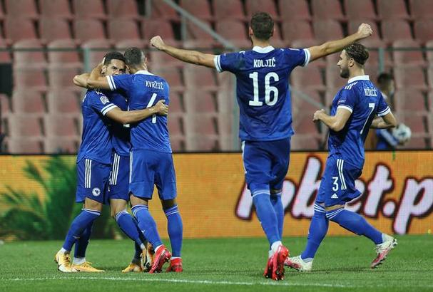 利记官方网站-佛罗伦萨客场大捷，球队士气高涨